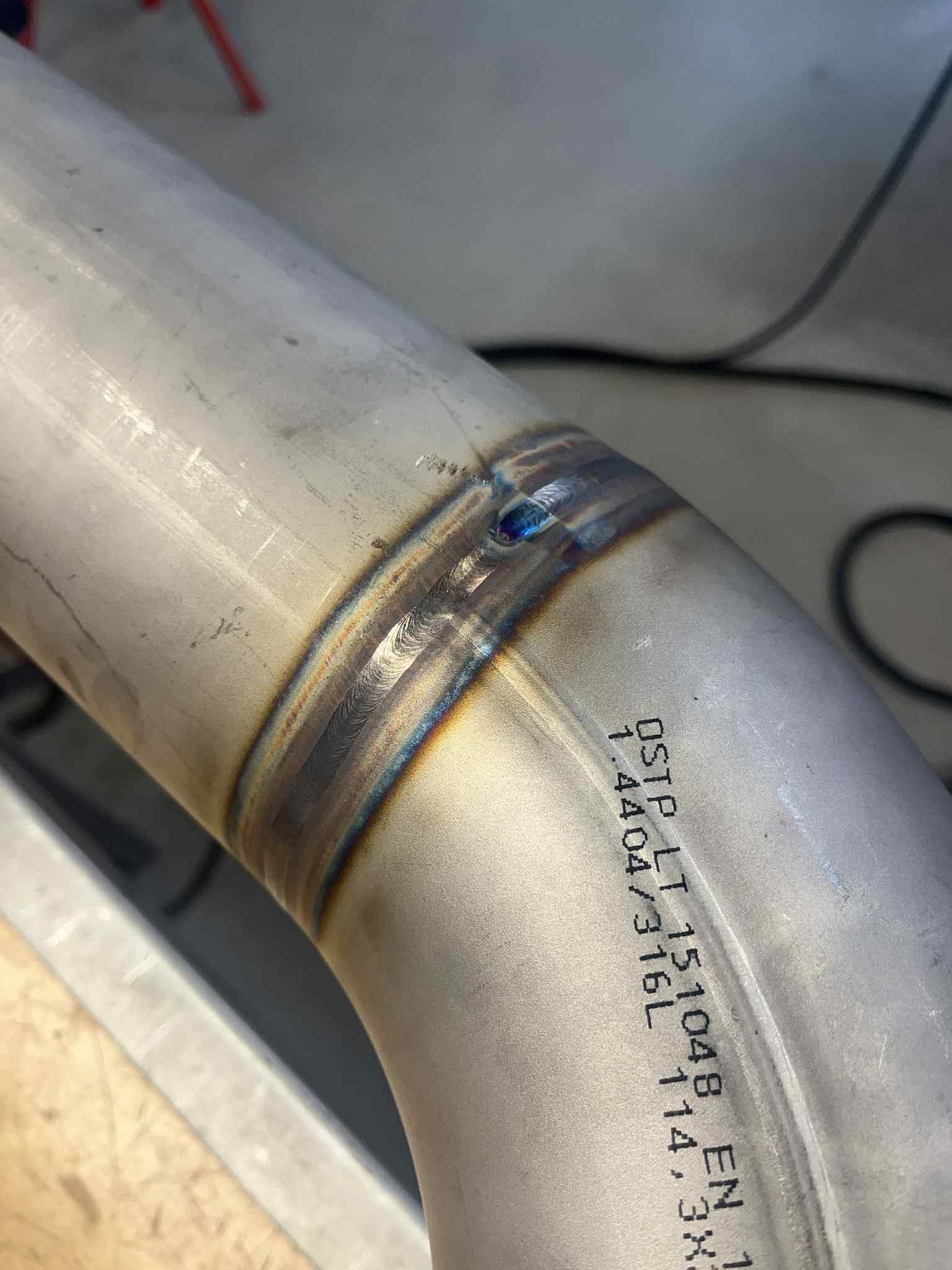 Smedearbejde i værksted